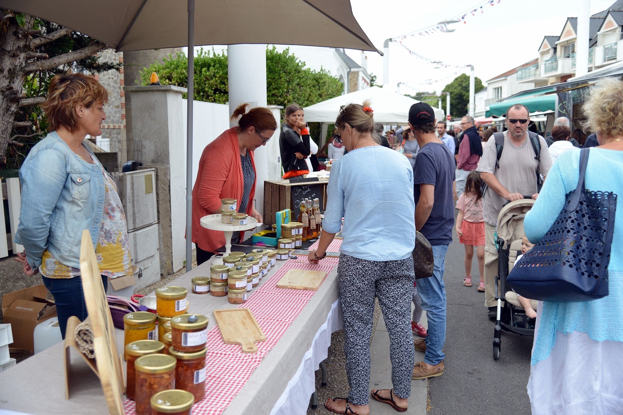 Marché nocturne de Saint-Marc