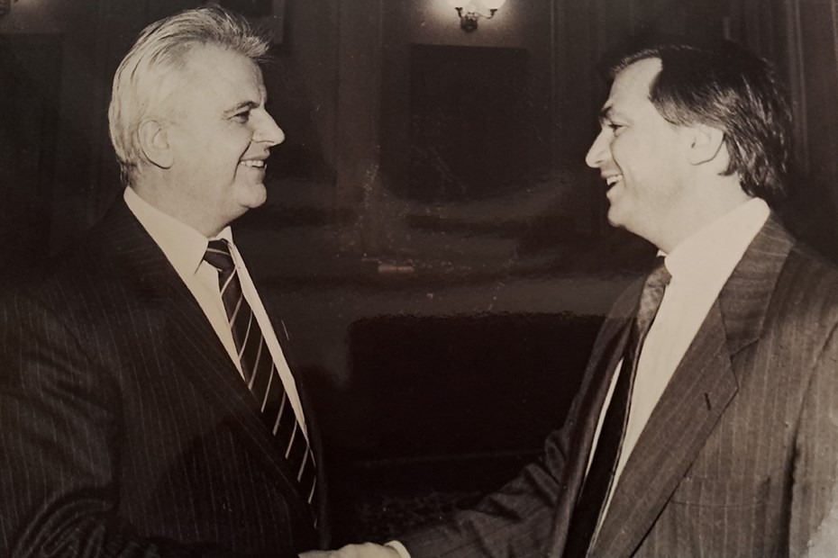 Le président L. Kravtchouk et l'ambassadeur H. Pernet