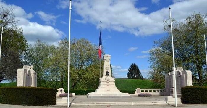 Découvrez Le Centenaire D'un Monument Aux Morts De La Grande Guerre