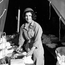 Une infirmière de l'ANC en Normandie, 1944 ©NARA